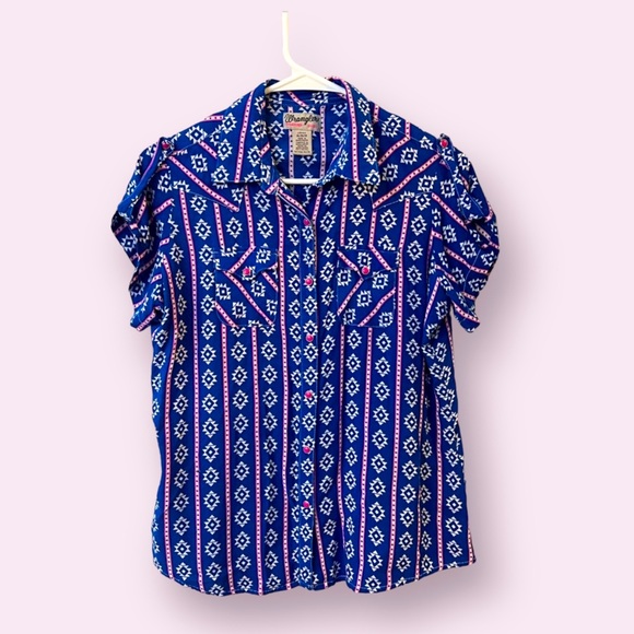 Wrangler Tops - Wrangler, blue and pink western button down top, size medium